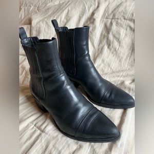 Vagabond Ankle Boots